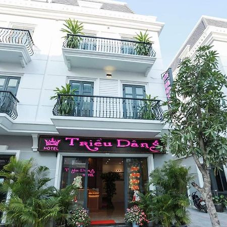 Hotel Khach San Trieu Dang Tuy Hòa Zewnętrze zdjęcie